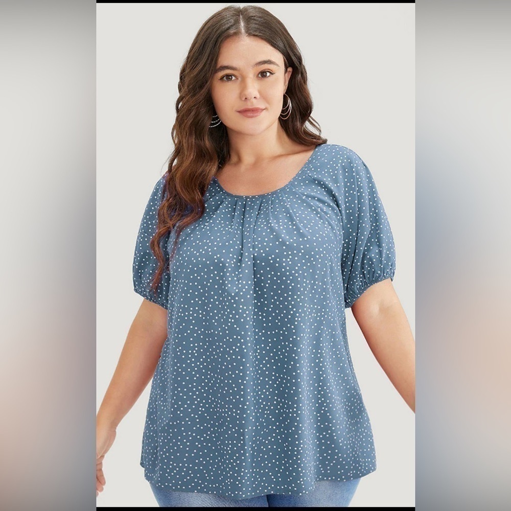 BloomChic Round Pleated Neck Top size 26W